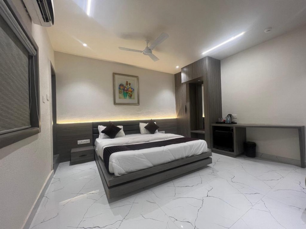 Super Deluxe Room